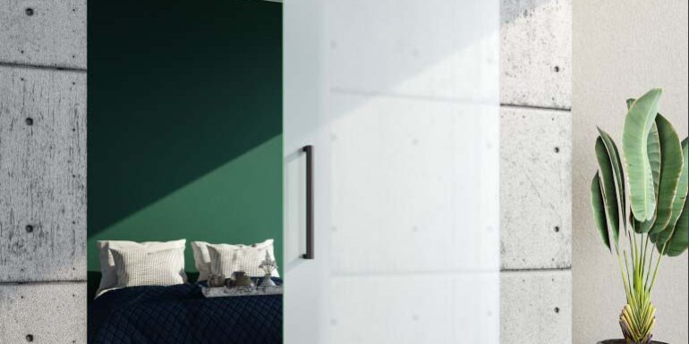 Czarny system przesuwny do szkła