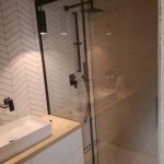 kabina loftowa w łazience